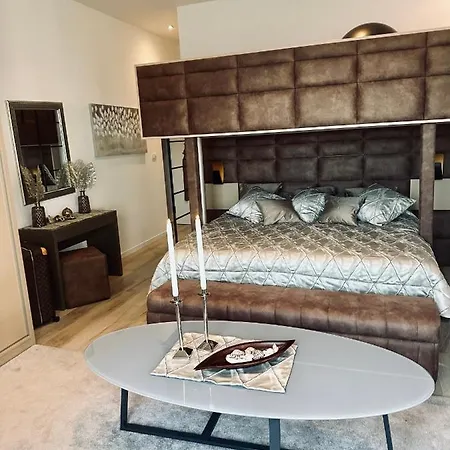 Night Pearl Apartman Trogir
